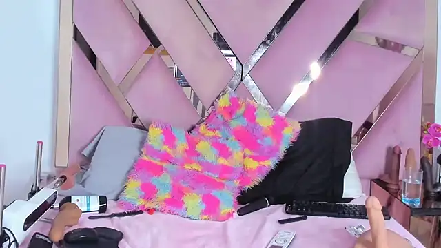 Freyaht's cam snapshot