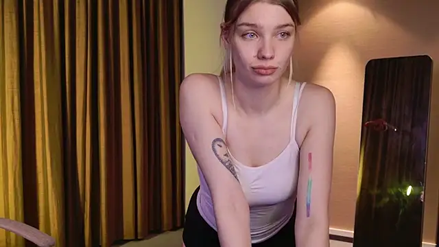 shark_attack52's cam snapshot