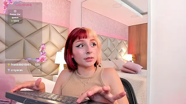 dafnne_hall live sex cam