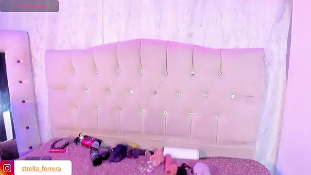 Strella_ferrera's cam snapshot