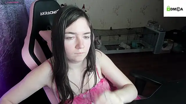 Crazy_forest_fairy's cam snapshot