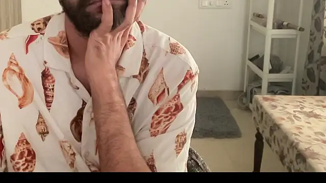 MakeMeAwareAah's cam snapshot