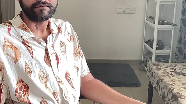 MakeMeAwareAah's cam snapshot