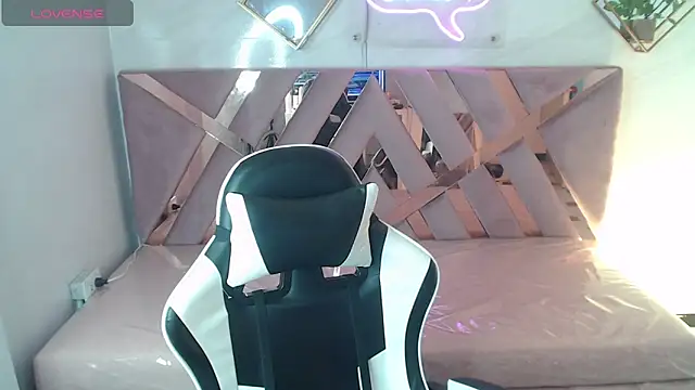 Evy_Luxx_v live sex cam