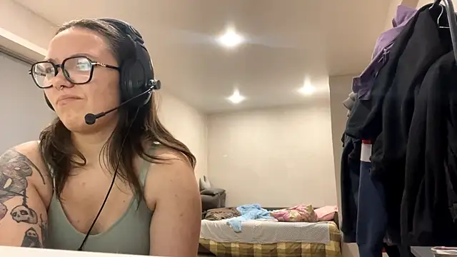 KerriMcbreen's cam snapshot