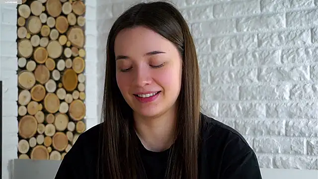 LowOncoming's cam snapshot