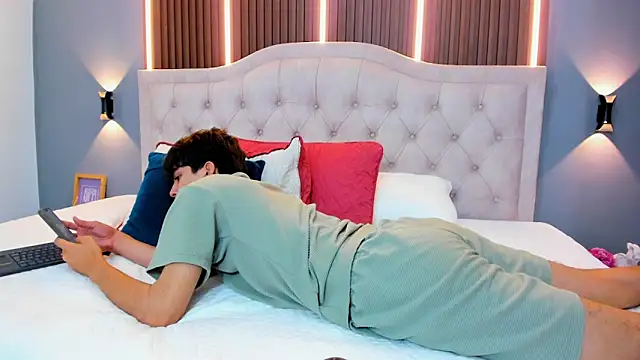 Tommy18__'s cam snapshot