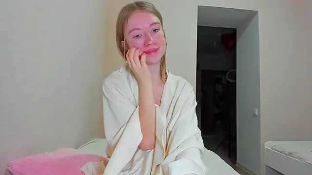 minidivaa_'s cam snapshot