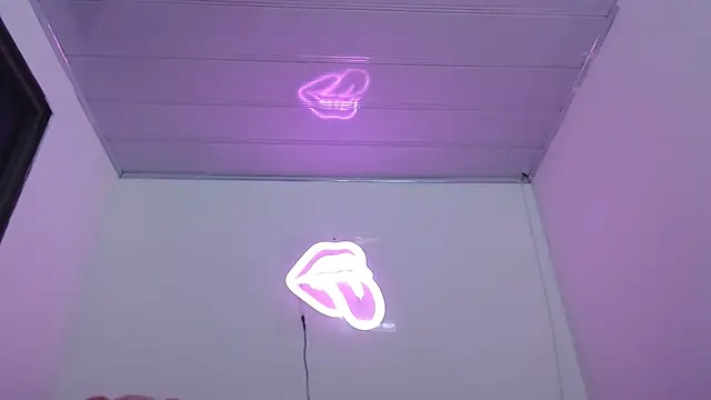 valerii_fox_69 live sex cam