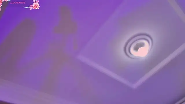 JulietaHazze_'s cam snapshot