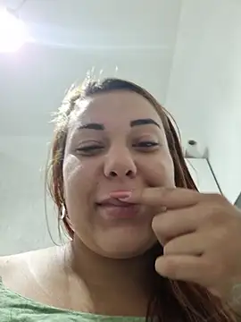 RuivaGiMisteriosa live sex cam