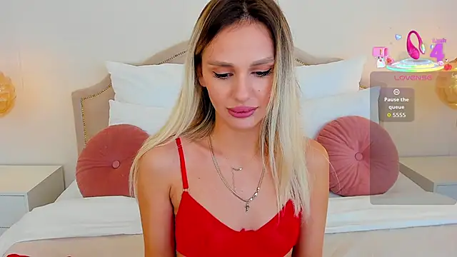 MissLoou's cam snapshot