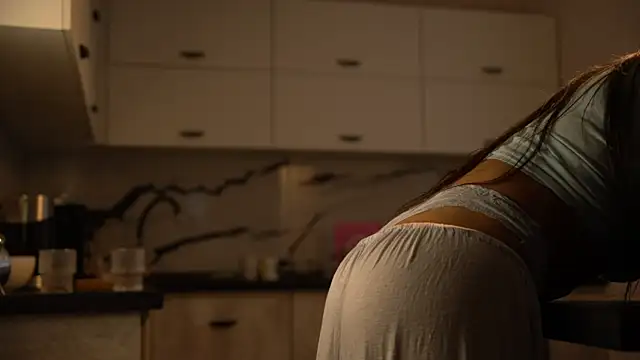 elisa_moon live sex cam