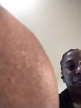 liteskinwifey_56's web cam