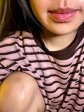 Uyennii02's cam snapshot