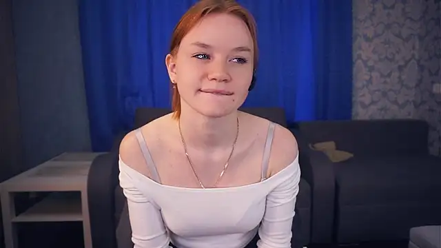 KarlynGow's cam snapshot