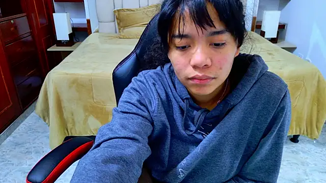 laureentt_'s cam snapshot