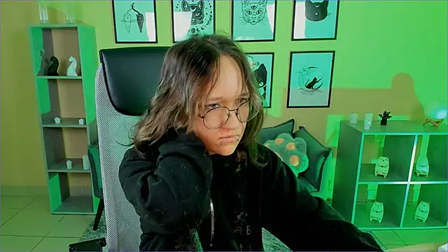 Sylvia_Reed's cam snapshot