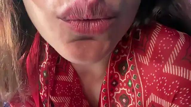 Royal_girl_1 live sex cam