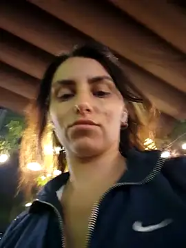 Izabella_Bella live sex cam