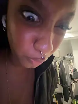 Your_Paris live sex cam