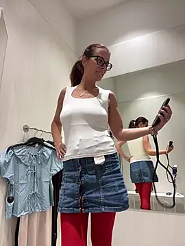 NataKitten live sex cam