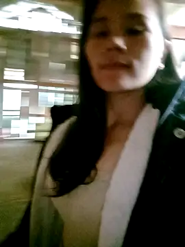 Suni2345 live sex cam