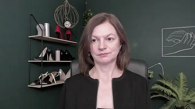 VivianWILD live sex cam