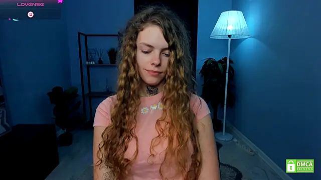 RayaNenlia's cam snapshot