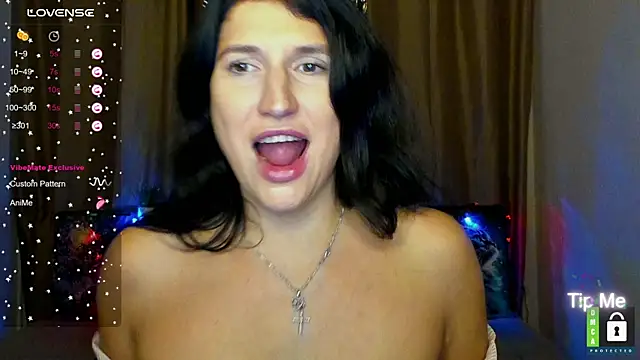 Alianna_Solo_Kisses's cam snapshot