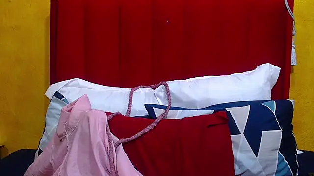 Candycrush2555's cam snapshot