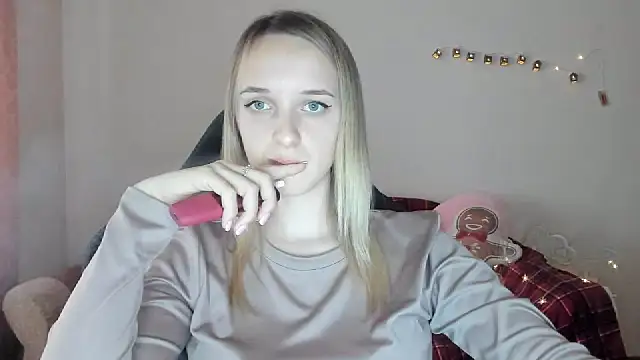 RouseReed's cam snapshot