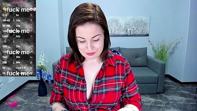 Emily_Midlton's cam snapshot