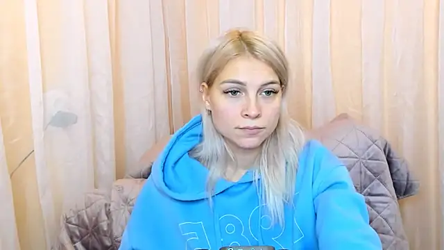 FoxyKathryn's cam snapshot