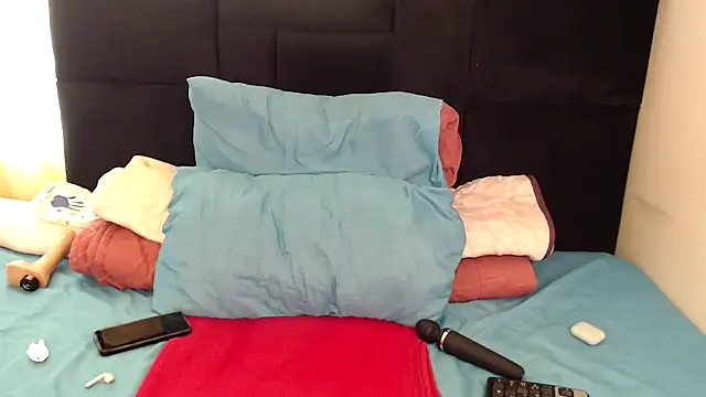 Busty-Londie's cam snapshot