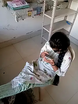 Kavya-collage's cam snapshot