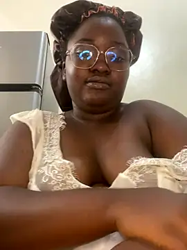 sweet18creamybigpussy live sex cam