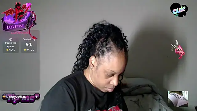 Sexymona1218 live sex cam