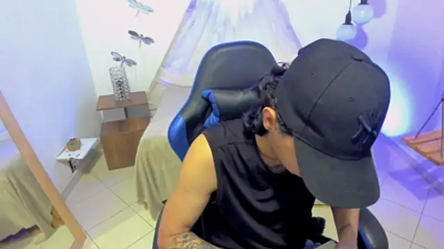 Brand_habes's cam snapshot