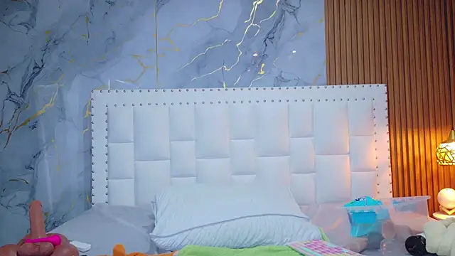 naughty_ebonyy live sex cam