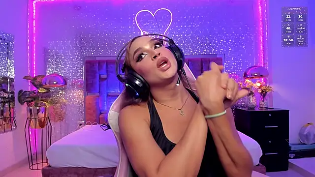 KylieVictoria live sex cam