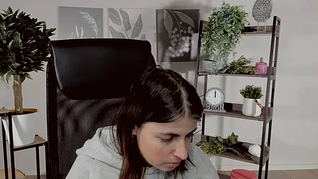 MartaEdams's cam snapshot