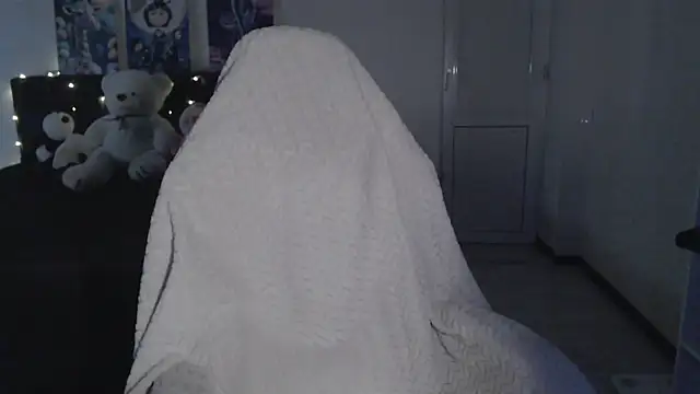 Little_flowers's cam snapshot