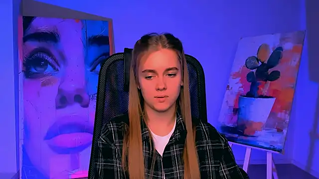 JuneWoods's cam snapshot