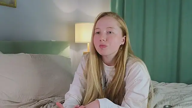 AdarnDeneui live sex cam