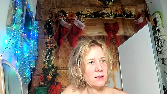 Lola_Belgium's cam snapshot