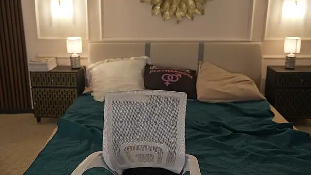 Tina_Breeze's cam snapshot