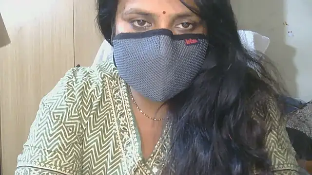 Cute_Ruhi99's cam snapshot