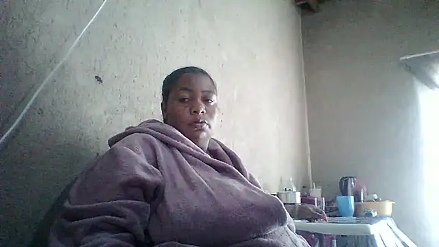 bustyboobs27's cam snapshot