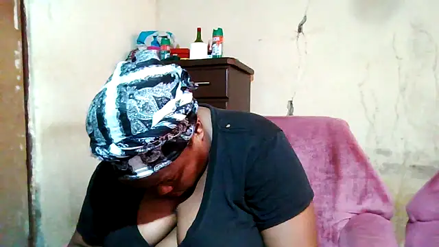 sexybigboobz's cam snapshot